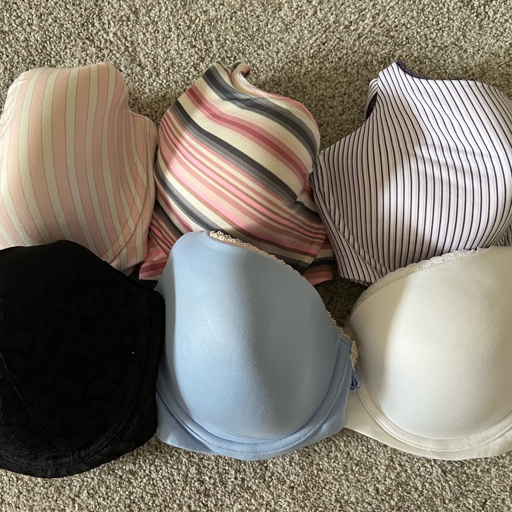 Six Body by Victoria Lined Demi 36DD - NWOT